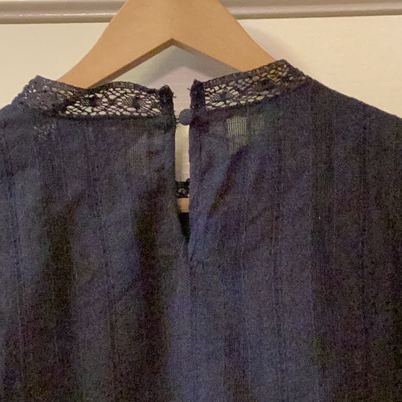 Women's Cotton Navy Blue Lace Top. Size Medium - Picture 6 of 12